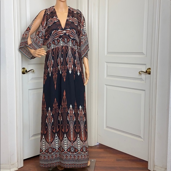 Arden B Dresses & Skirts - Arden B Black/Brown Tribal Print Maxi Dress Size M
